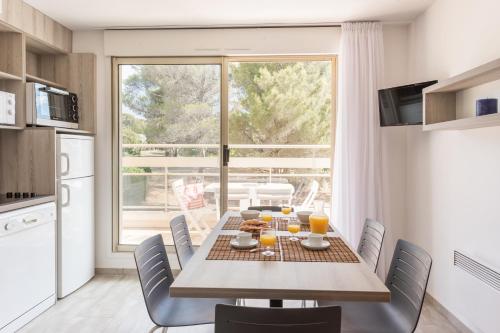 Facilities, Residence Pierre & Vacances La Corniche d'or near La Table Du Boucher