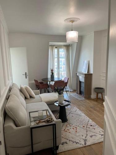 Au pied de la Tour Eiffel: superbe appartement