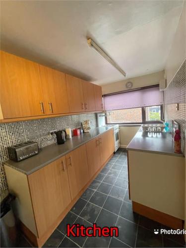 Super deluxe extra large 3 bedroom apartment in Lofthouse (Leeds)