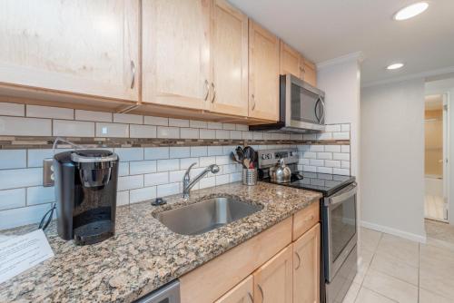 207B One Bedroom One Bath thumb 4