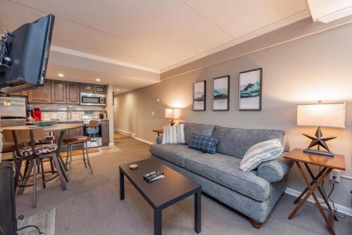 206A - Lakefront Efficiency Condo Indoor Pool Access! - image 4