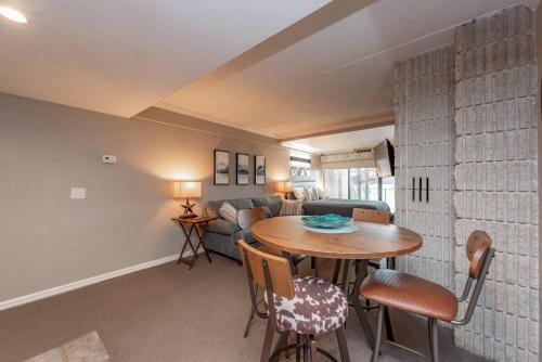 206A - Lakefront Efficiency Condo Indoor Pool Access! - image 14