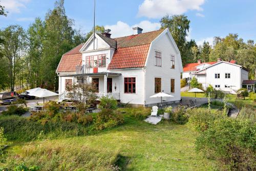 Accommodation in Rö