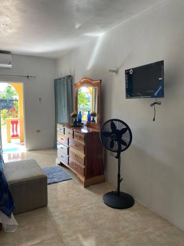 GraceWay Studio Apt with A/C -3mins walk to beach