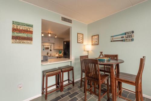 306C One Bedroom One Bath in Oakland, USA