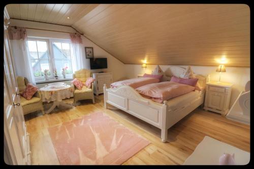 松呐黒木膳食公寓酒店