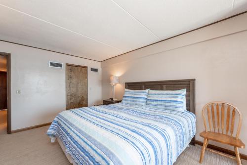 303D Two Bedroom Two Bath in Oakland, USA