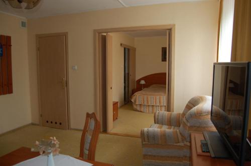 Hotel Wodnik - image 10