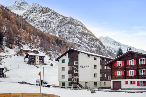  Flat close to Zermatt - Klein Matterhorn view in Randa