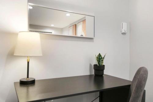 Chic 1BR Apartment With Modern Comforts - Barry GA - image 12