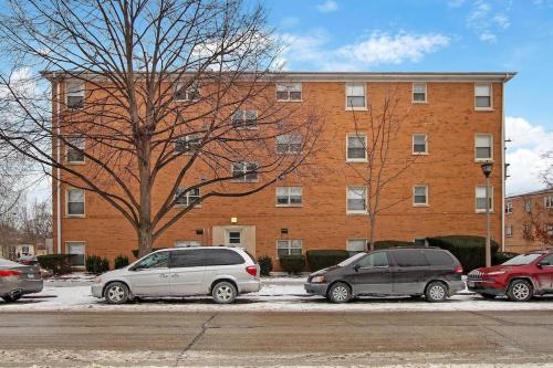 Fascinating 1BR Apartment close to Leisure Center - Davis GDN - image 8