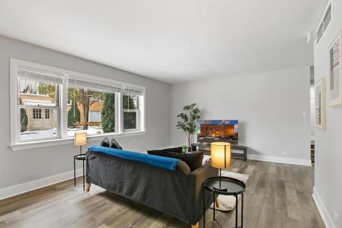 Fascinating 1BR Apartment close to Leisure Center - Davis GDN - image 14