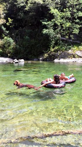 Off the Beaten Track B&B in Canvastown