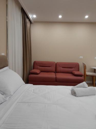 Kristi Apartments 03, Tirana (photo 2)
