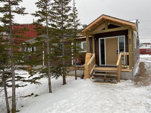 Bears Den Guest House II - Churchill