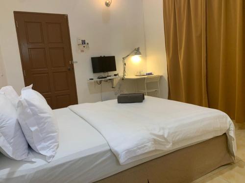 1 queen bed