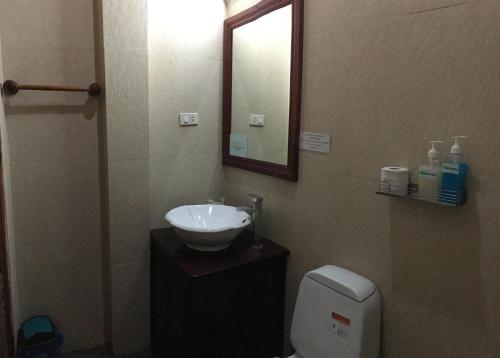 Superior Triple Room image 9