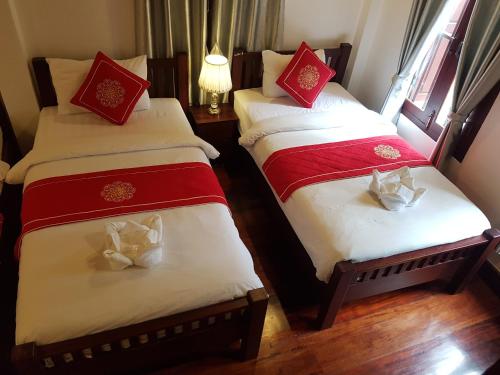 Superior Twin Room image 10