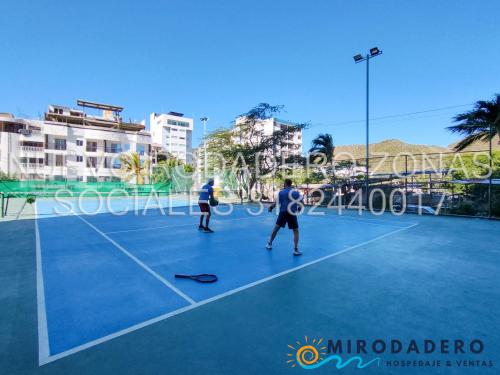 Condominio Nuevo Rodadero, wifi piscina parqueadero - 테니스 코트