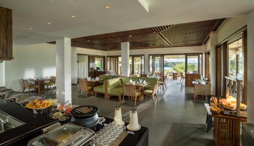Restaurant, Mountain Shadows Resort Wayanad in Varadoor