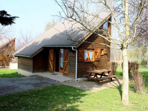 Chalets indépendants avec terrasse, jardin, jeux pour enfants, proche Montluçon - FR-1-489-402 gîte à louer Souperons