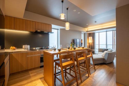 kuchnia, Fenix West near Photo Gallery Oka-No Shashin-Kan