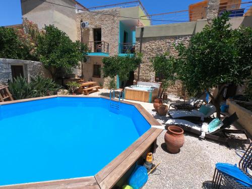 Old Olive Mill Maroulas - Bed and Breakfast