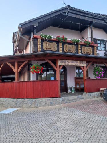 B&B Dvor - Turistična kmetija Štupar - Bed and Breakfast Dvor