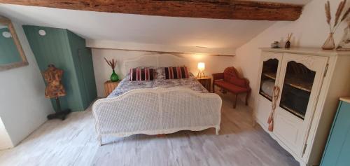 Petite home in peaceful village, near Carcassonne.