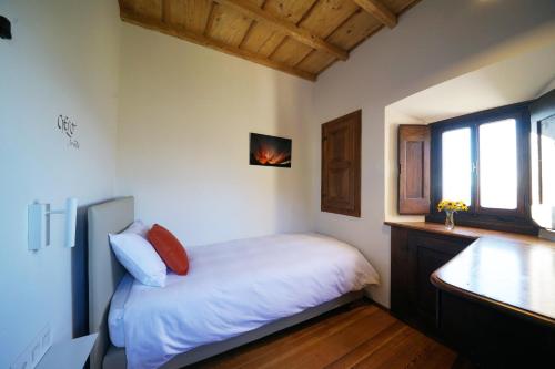 1 twin bed