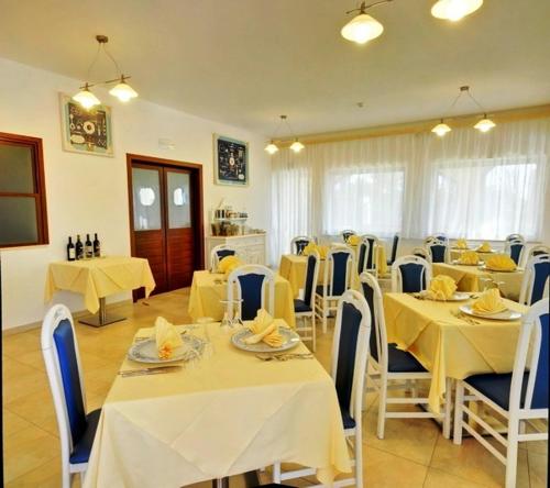 Restorāns, Hotel Ristorante Il Vascello in Costa Rei