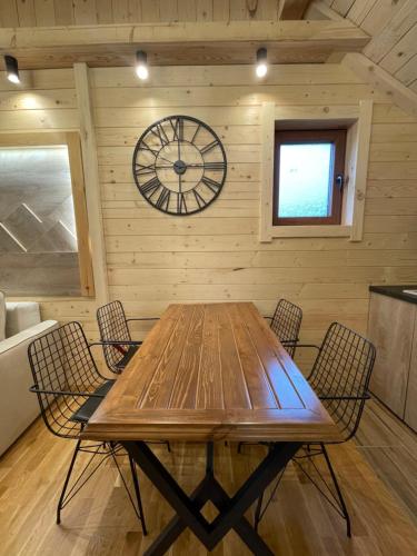 Chalet Montenegrina with jacuzzi in Kolasin