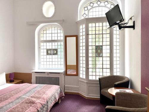 Double or Twin Room image 1