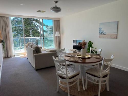 2 bed apartment with ocean view