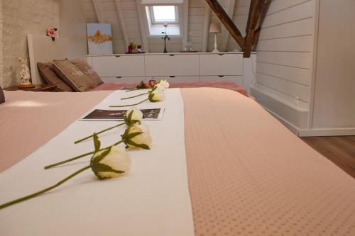 Double Room image 6