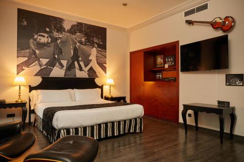 room detail thumbnail 1