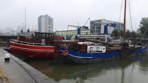 Boat-Apartment Rotterdam Fokkelina