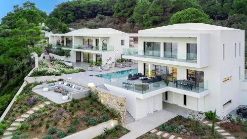 Luxury Villas Skiathos - Accommodation - Skiathos Town