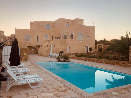 Farmhouse Villa in Gozo with large pool & garden Farmhouse Villa in Gozo with large pool & garden