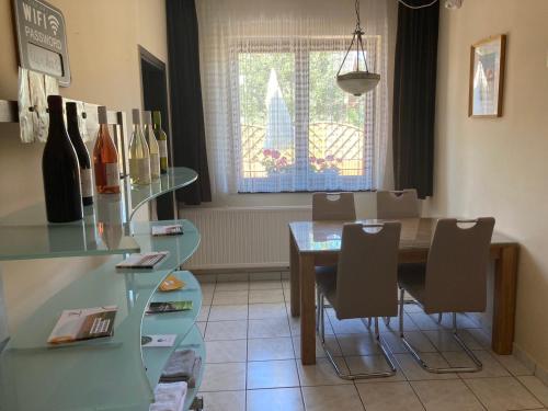 FARKAS VENDÉGHÁZ (FARKAS VENDEGHAZ) in โซปรอนบันฟัลวา