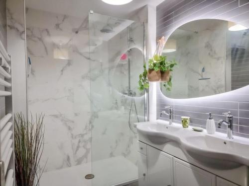 Bathroom, Maison chaleureuse proche Disney in Thorigny-sur-Marne