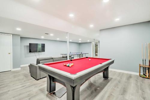 Spacious East Stroudsburg House Game Room and Yard! in East Stroudsburg, USA