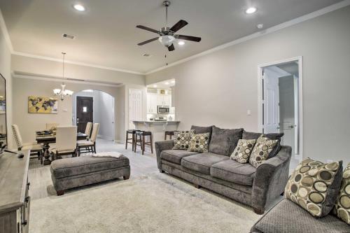 Modern Houston Townhome Near The Woodlands in Houston, USA