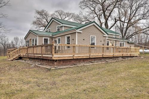 Pet-Friendly Seneca Lake Home with Private Deck - Ovid