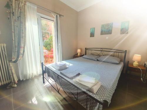 Ilias' cosy and relaxing apartment, Athens (photo 8)
