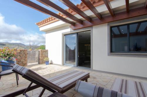 2 bedrooms, 3 beds