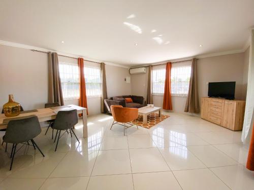 المرافق, Benito Home in Tera Kora