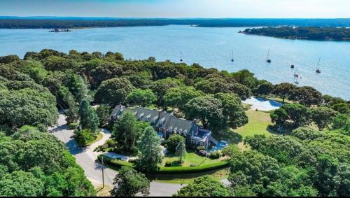 Rams Head Inn - Hotel - Shelter Island