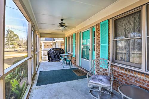 Lake Waccamaw Home with Fenced Yard and Shared Pier!