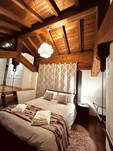  LOFT DEI LUPI Elegante appartamento a 260 m dal Duomo free parking in Cremona
